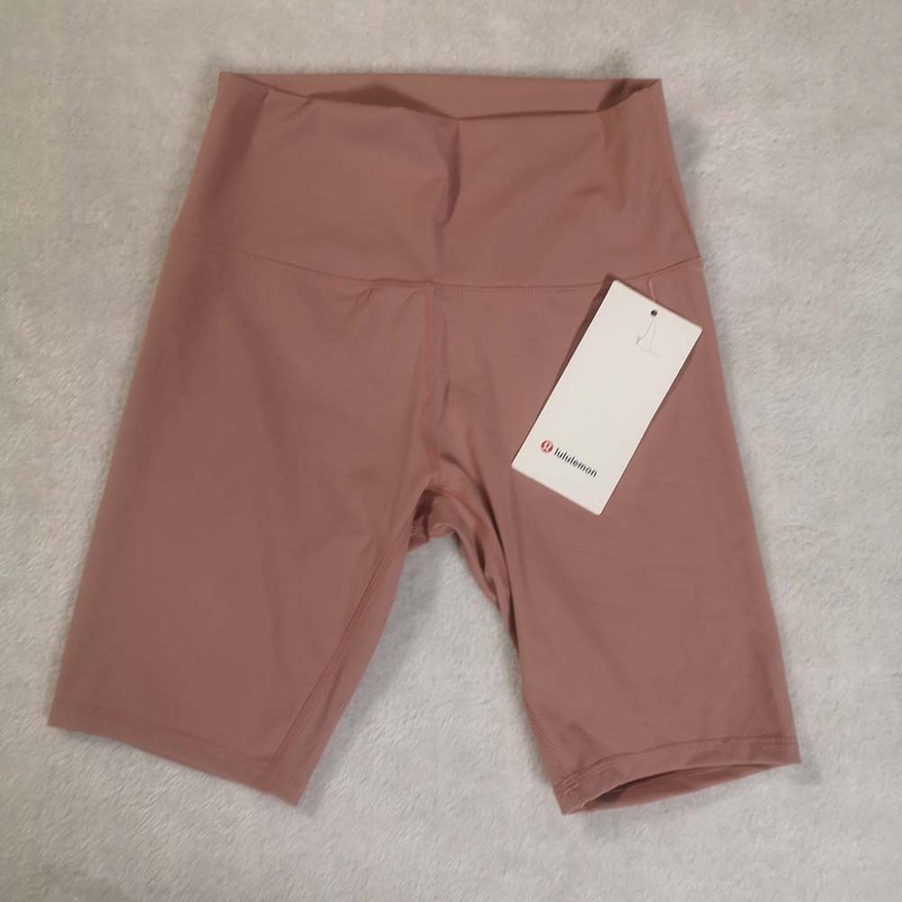 NEW: Lululemon Wunder Under Short 6